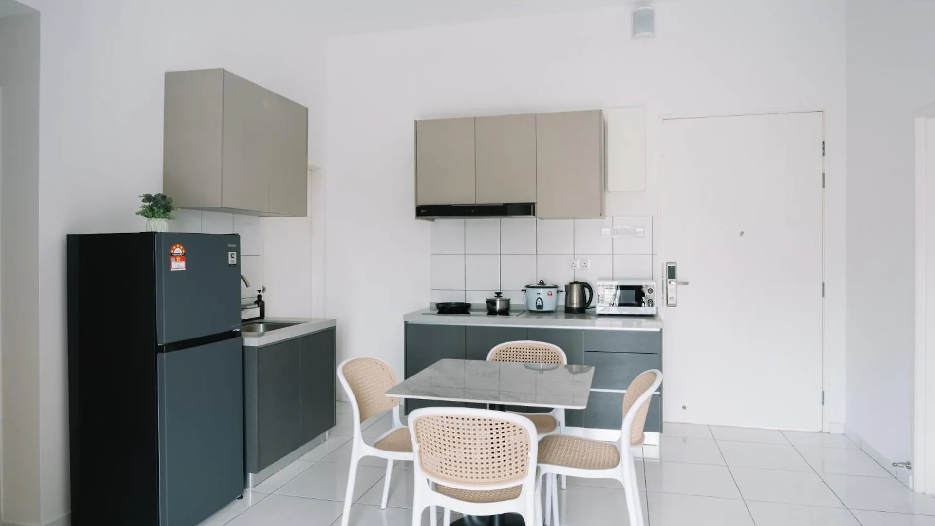 New The Sun 3Bedrooms 10Pax 2Cp Bayan Lepas